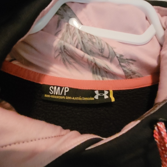 Under armour hoody - Picture 3 of 3